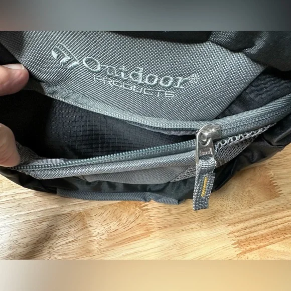 Outdoor fanny pack with two water bottles - Picture 3 of 7